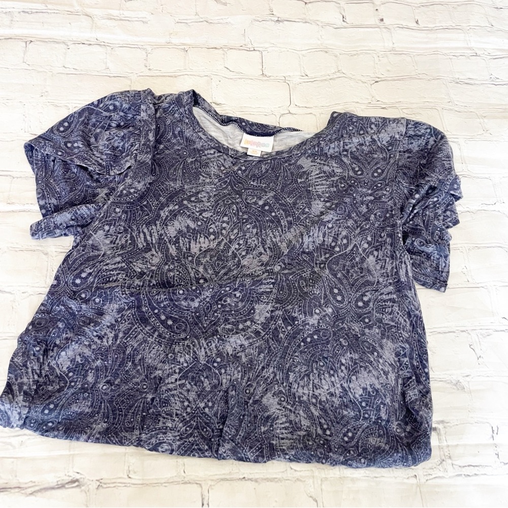 LuLaRoe Blue Paisley Olive Short Sleeve Blouse
